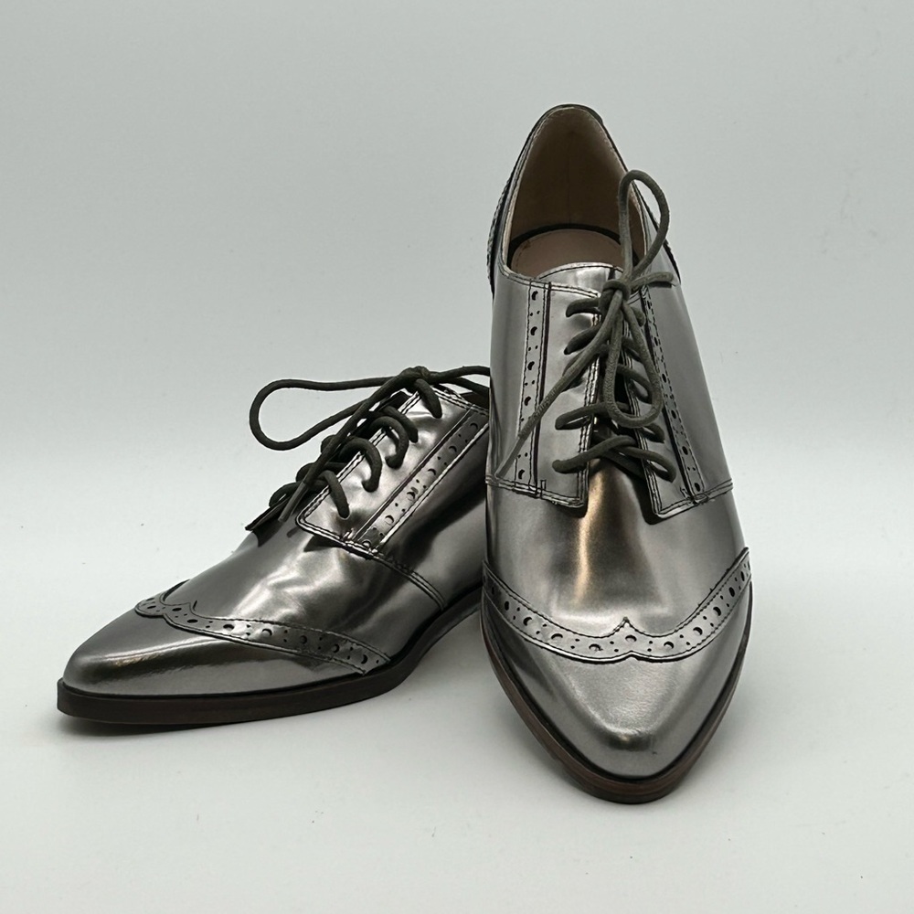 Louise et Cie Gunmetal metallic Leather Wingtip Lace-Up Oxfords size 9